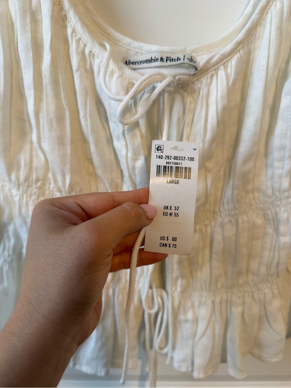 Abercrombie White Ruched Tie-Front Crop Tank - Picture 4 of 7